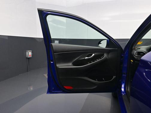 2020 Hyundai Elantra GT Base