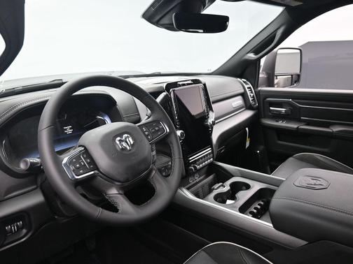 2026 RAM 2500 Laramie Crew Cab 4x4 6'4' Box