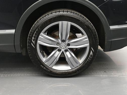 2021 Volkswagen Tiguan 2.0T SEL
