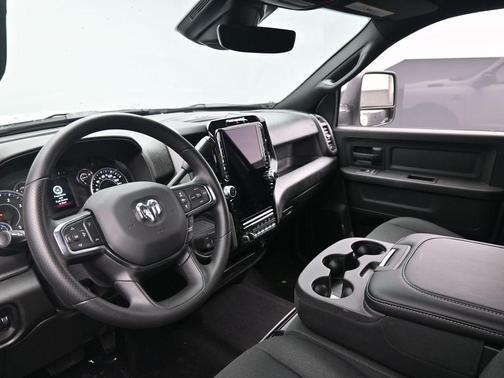 2026 RAM 3500 Tradesman Crew Cab 4x4 8' Box