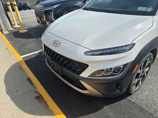 Lunar White 2023 Hyundai KONA Limited