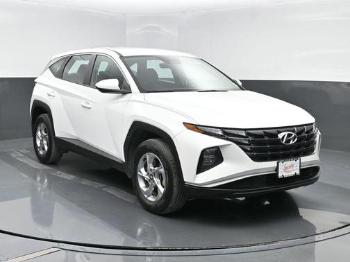 2023 Hyundai TUCSON SE