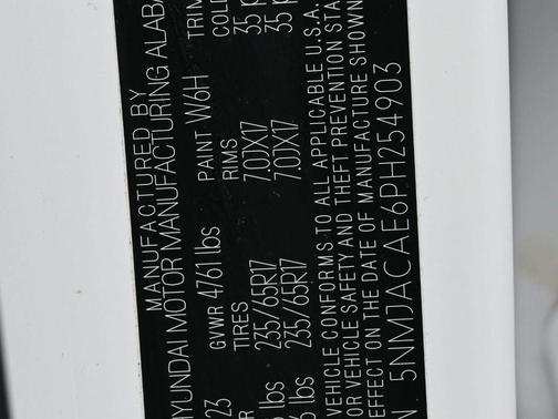 2023 Hyundai TUCSON SE