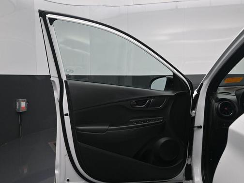 Lunar White 2023 Hyundai KONA N Line