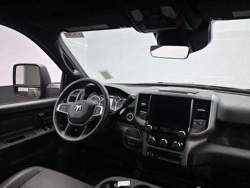 2025 RAM 2500 Tradesman Crew Cab 4x4 6'4' Box