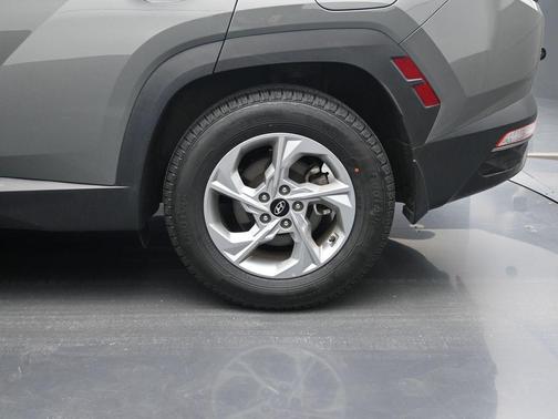 Hampton Gray 2024 Hyundai TUCSON SE