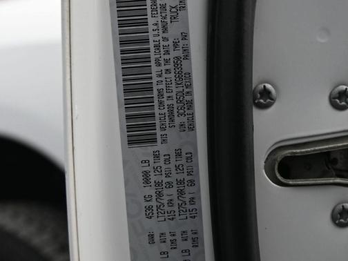 2019 RAM 2500 Big Horn Crew Cab 4x4 6'4' Box