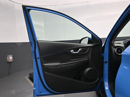 2022 Hyundai KONA Limited