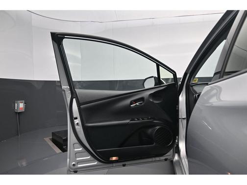 Classic Silver Metallic 2017 Toyota Prius Prime Advanced