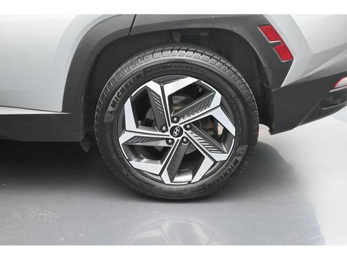 Shimmering Silver 2022 Hyundai TUCSON SEL