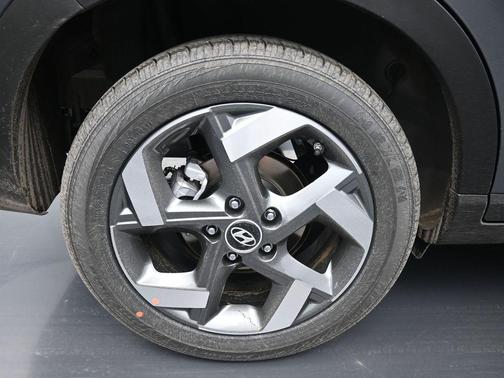 2025 Hyundai VENUE Limited