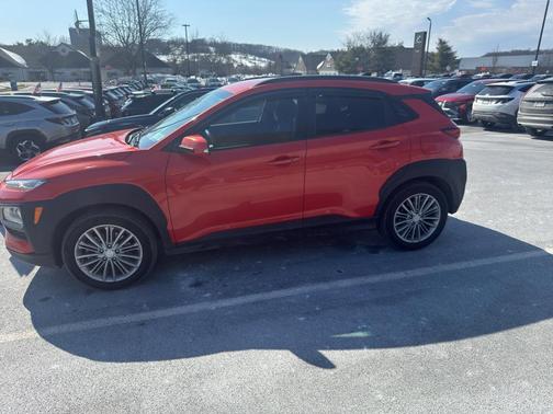 2020 Hyundai KONA SEL