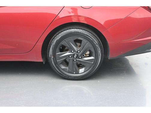 Ultimate Red 2023 Hyundai ELANTRA SEL