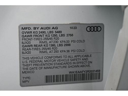 Glacier White Metallic 2024 Audi Q5 45 S line Premium Plus
