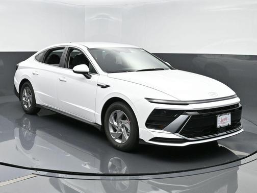 Serenity White 2025 Hyundai SONATA SE