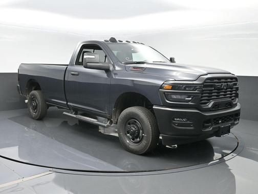 2025 RAM 2500 Tradesman Regular Cab 4x4 8' Box