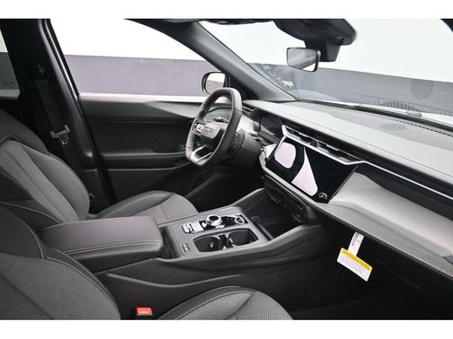 Silver Zynith Clearcoat 2026 Jeep Cherokee Laredo