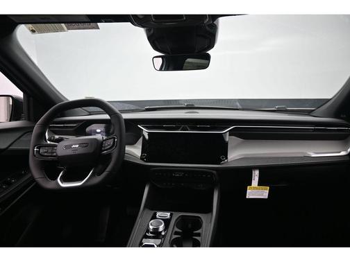 Silver Zynith Clearcoat 2026 Jeep Cherokee Laredo