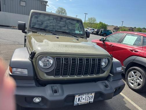 41 2025 Jeep Wrangler Sport S