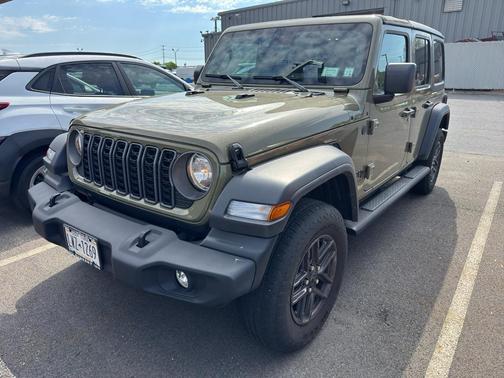 41 2025 Jeep Wrangler Sport S