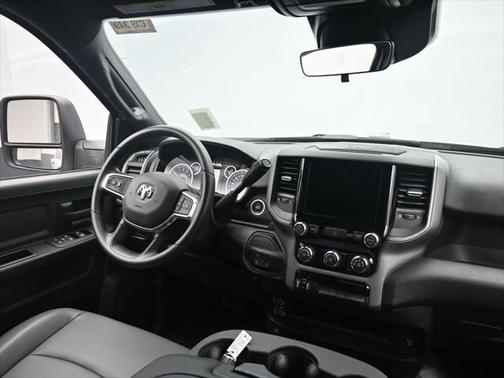 2025 RAM 2500 Tradesman Crew Cab 4x4 6'4' Box