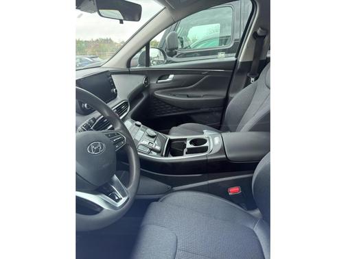 2022 Hyundai SANTA FE SE