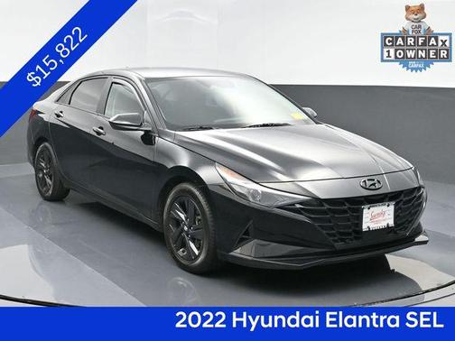 2022 Hyundai ELANTRA SEL
