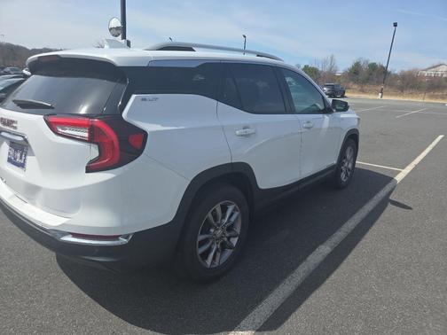 2022 GMC Terrain SLT