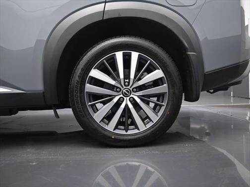 2022 Nissan Pathfinder Platinum 4WD
