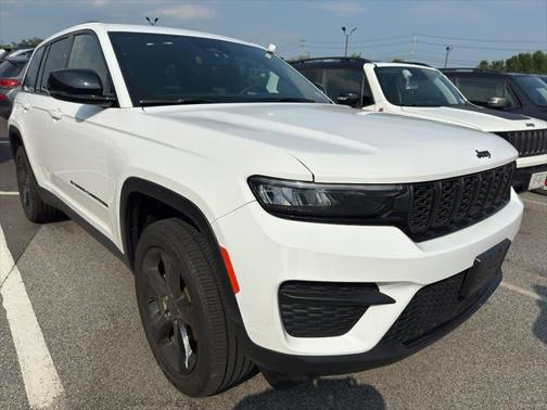 2023 Jeep Grand Cherokee Altitude