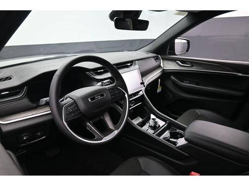 Sting-Gray Clearcoat 2027 Jeep Grand Cherokee L Laredo