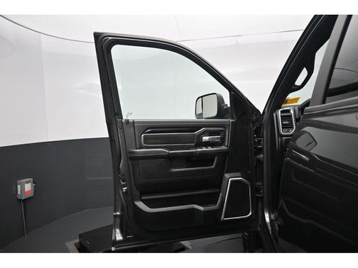 Granite Crystal Metallic Clearcoat 2022 RAM 3500 Laramie Crew Cab 4x4 8' Box