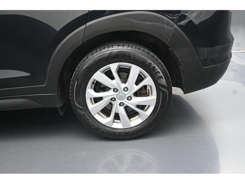 Black Noir Pearl 2019 Hyundai TUCSON SE