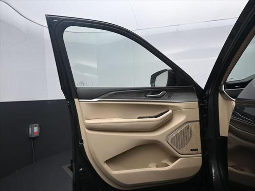 2022 Jeep Grand Cherokee Limited X