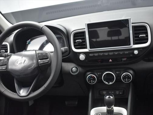 2024 Hyundai VENUE Limited