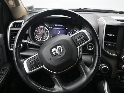 2019 RAM 2500 Big Horn Crew Cab 4x4 6'4' Box