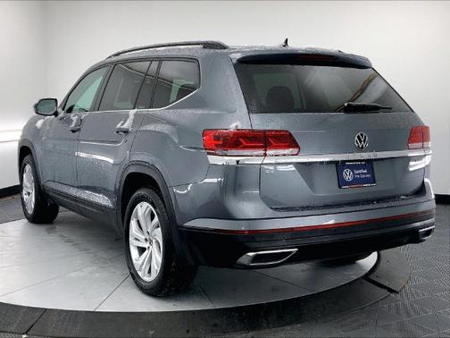 Platinum Gray Metallic 2023 Volkswagen Atlas 2.0T SE