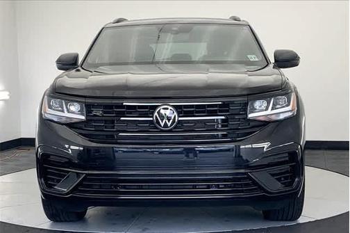 2023 Volkswagen Atlas Cross Sport 2.0T SEL R-Line Black