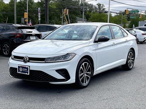 Pure White 2025 Volkswagen Jetta 1.5T Sport