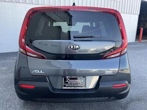 Gravity Gray 2021 Kia Soul LX