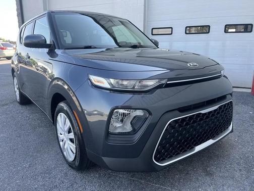 Gravity Gray 2021 Kia Soul LX