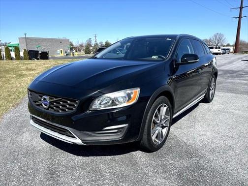 2016 Volvo V60 Cross Country T5