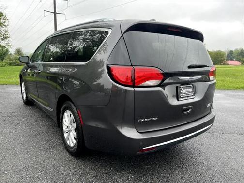 2018 Chrysler Pacifica Touring-L Plus