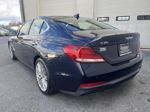 2021 Genesis G70 2.0T RWD
