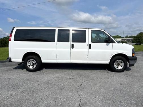 2018 Chevrolet Express 3500 LT