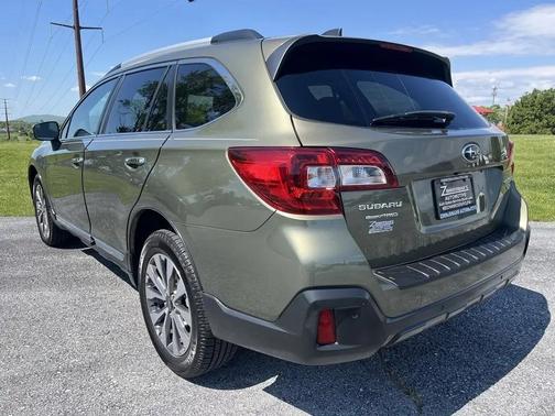 Wilderness Green Metallic 2018 Subaru Outback 3.6R Touring