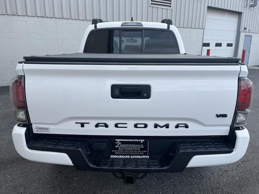 2016 Toyota Tacoma TRD Sport