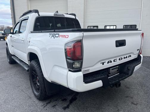 2016 Toyota Tacoma TRD Sport