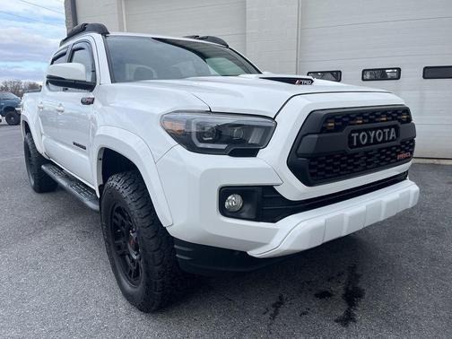 2016 Toyota Tacoma TRD Sport