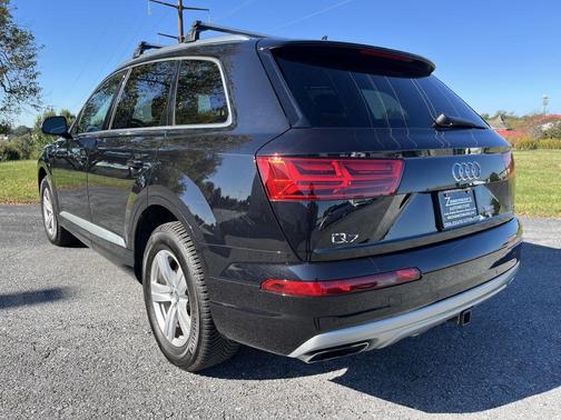 2019 Audi Q7 45 Premium Plus